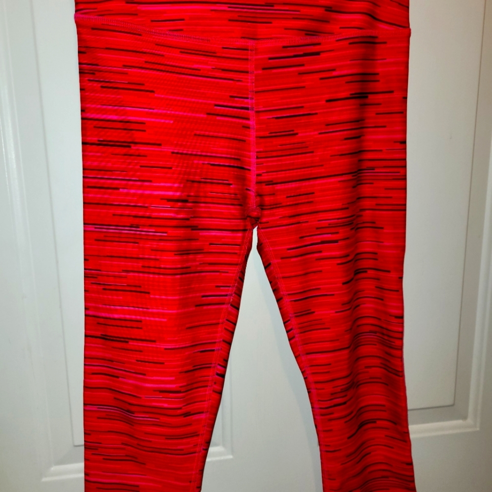 UMBRO Compression Capri Leggings Yoga Pants